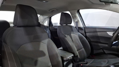 Kia Forte 2.0 L Ivt