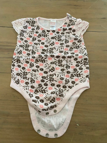 Body Old Navy Talle 6-12 Meses. Única Mano