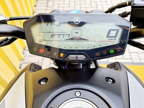 Imagem 9 de 14 de Yamaha Mt 07 Abs