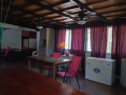Alquiler Anual, Casa De 3 Dormitorios Con Piscina, Pinares Atlántida