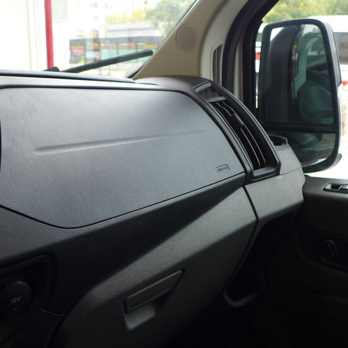 Ford Transit 2.2 Furgon Largo 350l
