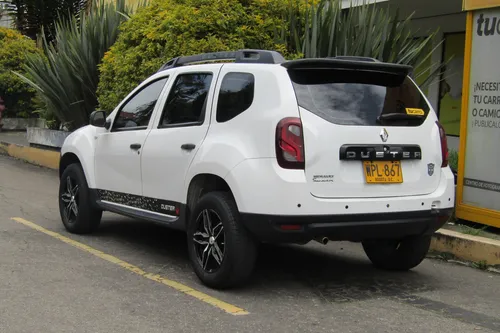 Renault Duster 1.6 Expression 4x2 MT