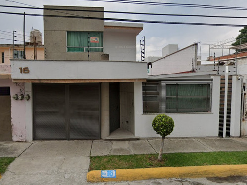  Casa En Venta En Lomas De San Lorenzo  