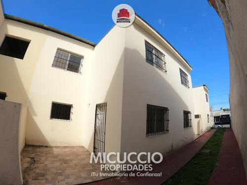 Dúplex En Venta, Pasteur 177 (uf 1), Belén De Escobar