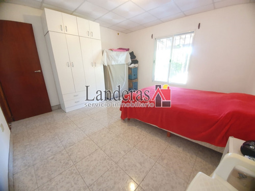 Imagen 3 de 20 de Casa 2 Amb. - Lote Propio - C/losa Para Construir Planta Alta