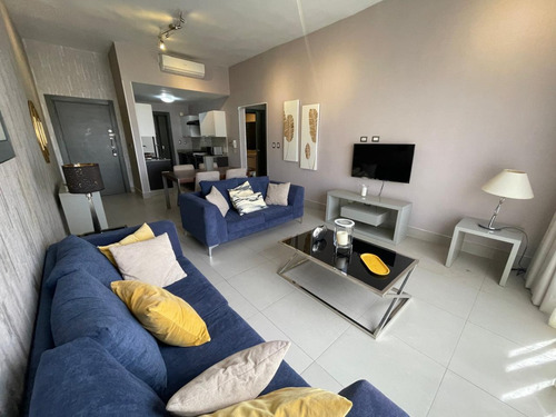 Piantini - Alquilo Apartamento Amueblado En Piantini | 1 Habitación | 1.5 Baños | 1 Parqueo | Us$1,400