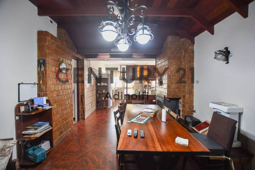 Imagen 17 de 30 de Calle 55 E/ Diag. 74 Y 14 - Casa En Venta Con Pileta Y Parque -