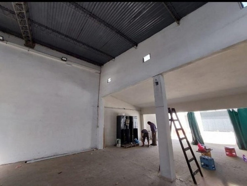 Imagen 7 de 13 de Galpon En Alquiler En Dock Sud, Avellaneda. 256 M2 Totales. Energía Trifásica.