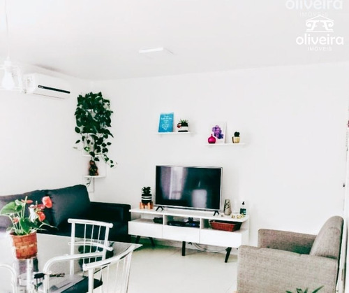 Imagem 1 de 8 de Casa Com 2 Quartos, À Venda No Fragata - 68725
