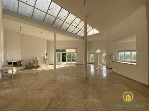 Imagem 11 de 15 de Fazendinha - R Uruana At 3.500 M² ! 5 Suítes, Piscina, Salão! - M835