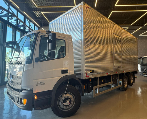Mercedes-benz Atego 2429 6x2 Truck 2025 Baú Vs Implementos