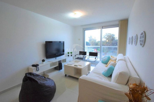 Imagen 2 de 28 de Apartamento En Venta De 2 Dormitorios En Punta Del Este, Uruguay - Punta Del Este Roosevelt