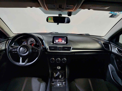 Imagen 10 de 14 de Mazda Mazda 3 2018 5p Hatchback I Touring L4/2.0 Man