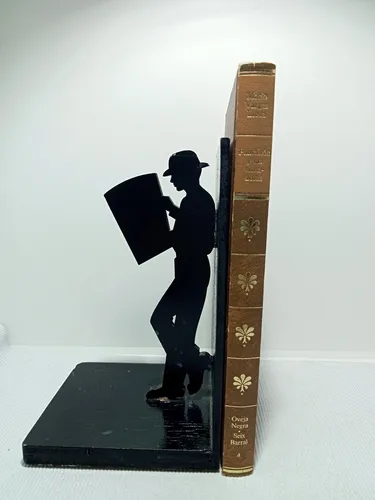 Mario Vargas Llosa - Pantaleón Y Las Visitadoras - 1983
