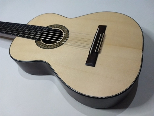 Imagem 5 de 7 de Violão Luthier Araujo 7 Cordas Imbuia Alessandro Penezzi