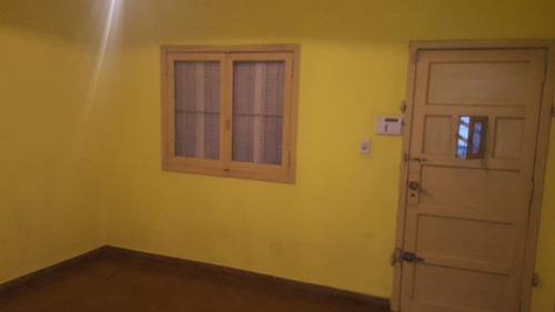 Imagen 2 de 12 de Casa En Venta En José C Paz
