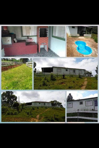 Chácara Em Soledade De Minas , Com 4550 M2, Piscina E Área Gourmet. - 496