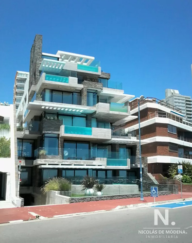 Penthouse En Primera Fila Puerto, Punta Del Este