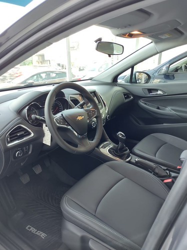 Imagen 4 de 8 de Chevrolet Cruze 4 1.4 Lt At