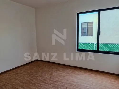Puntarena Residencial: Casa Única Con Amplios Espacios Y Luz Natural.