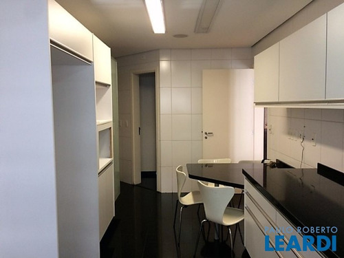 Imagem 10 de 15 de Apartamento - Alphaville - Sp - 531668
