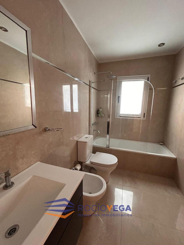 Casa En Venta En Barrio Santa Ana Moreno