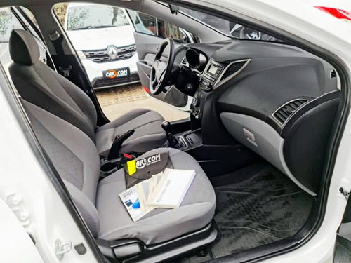 Imagem 12 de 22 de Hyundai Hb20s Sedan Unique Impecável!!!