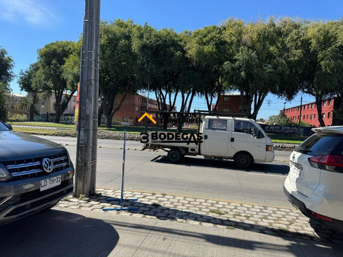 Bodega De Uso Comercial