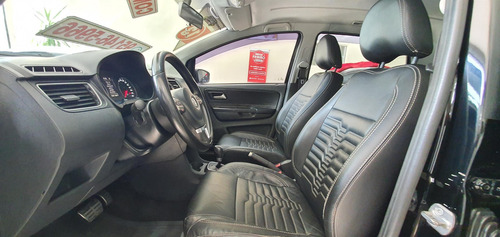 Imagem 8 de 12 de Crossfox 1.6 Flex Automático 2013