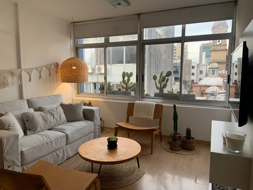 Venta De Apartamento 1 Dormitorio Con Garage En Ciudad Vieja