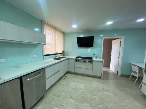 Excelente Apartamento Para Alquilar En Inmejorables Condiciones, Estratégicamente Ubicado En La Urb. Campo Alegre