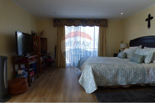 Casa 2 Pisos, Venta, 4d, 3b, 3e. Ñuñoa