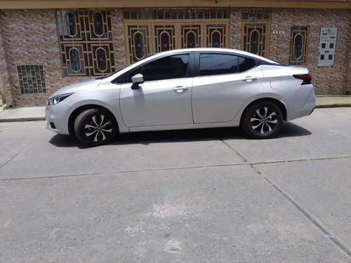 Nissan Versa 1.6 Sense