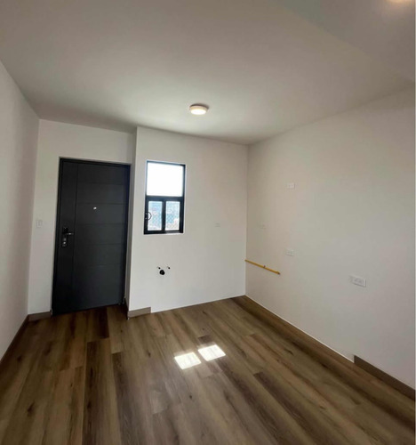 Casas En Venta En Privada Tijuana Área La Presa, $2070,000