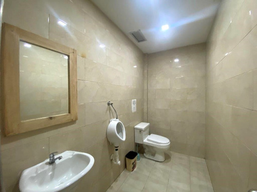 Local Comercial En Alquiler En Boleita / A Pie De Calle