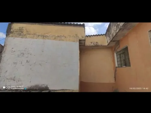 Casa Grande Com 3x Quartos.
