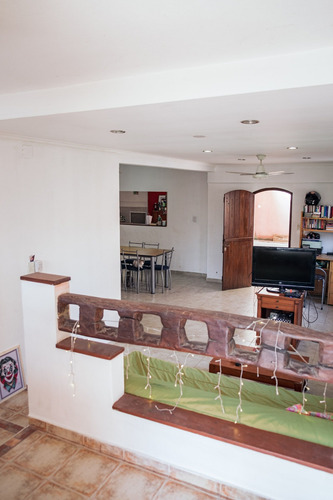 Imagen 10 de 30 de Casa Con Dpto, En Venta Dentro De Los 4 Bv.