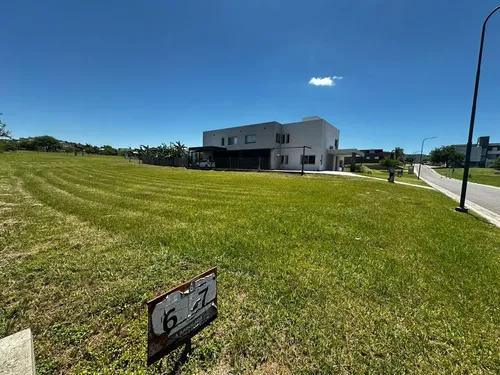 Lote Central En La Arbolada Hollywood - Malagueño