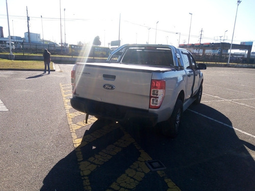 Imagen 7 de 9 de Ford Ranger 2.5 Cd Safety Gnc