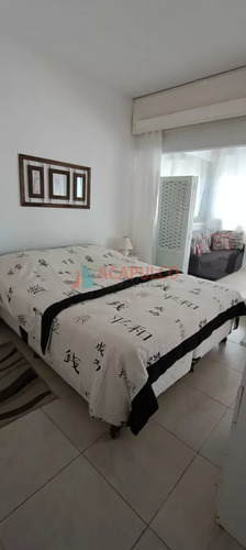 Mansa Parada 2 Apartamento En Edificio Emblemático Primera Linea