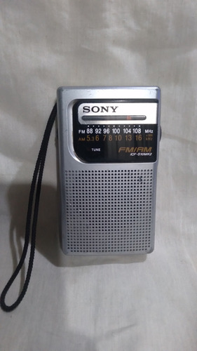 Radio. Sony. Fm.am. Icf.s10 Falta Tapa Pilas Gris (Usado)