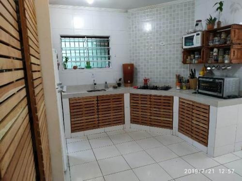 Ref: 5700 Kym - Linda Casa - 3 Dorms - Com Armários