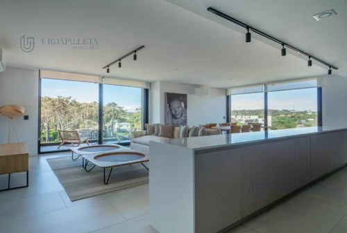 Apartamento Penthouse En Venta Sense Manantiales