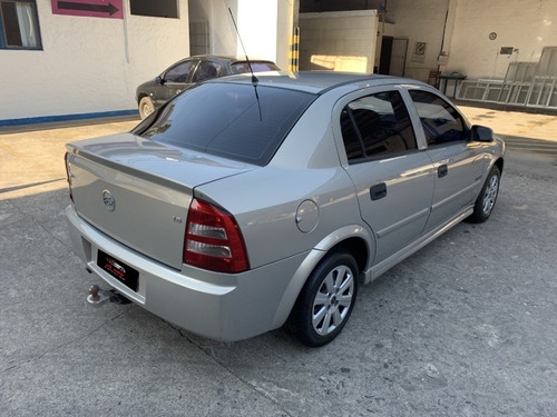 Imagem 5 de 10 de 2005 Chevrolet Astra