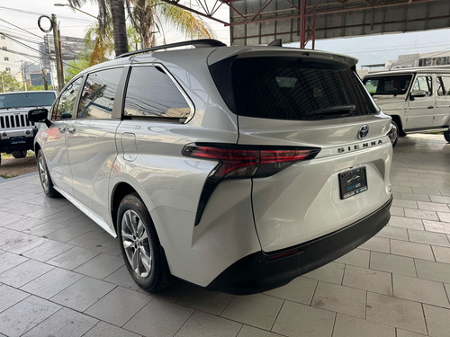 Toyota Sienna 2.5 Xle Piel Hibrido At