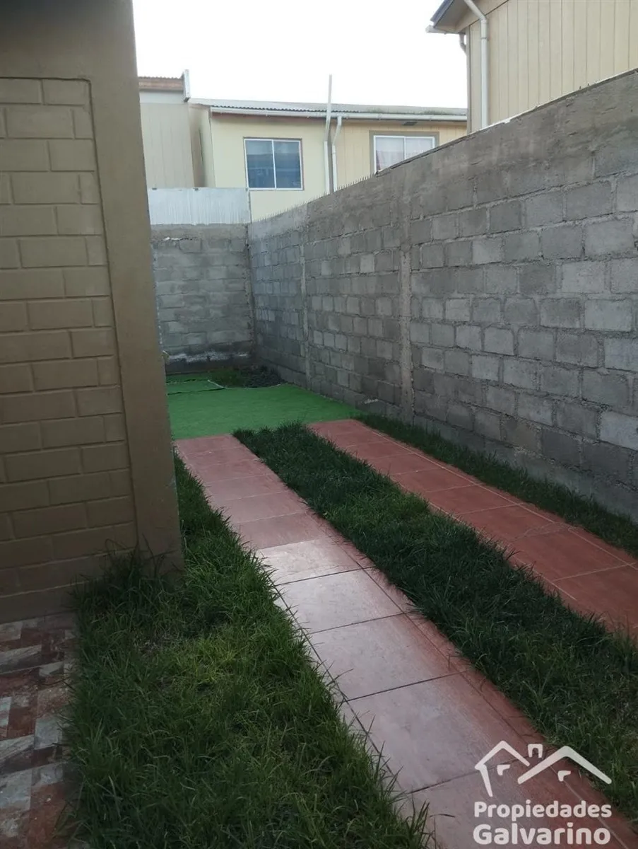 Imagen 3 de 18 de Casa En Venta De 2 Dorm. En La Serena