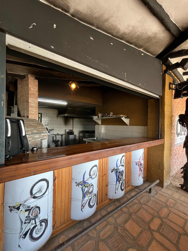 Vendo Fondo De Comercio Restaurant Cima Bar, Ref. 60.000