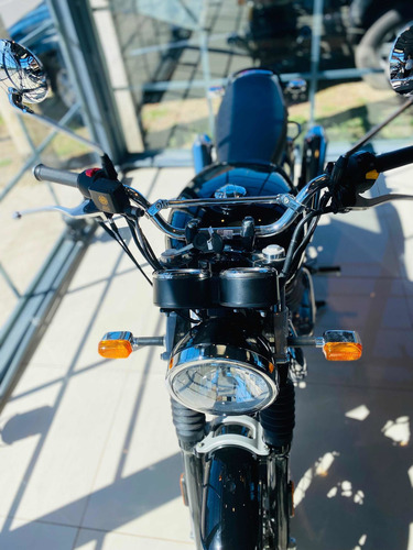 Royal Enfield Interceptor 650 Sunset Strip