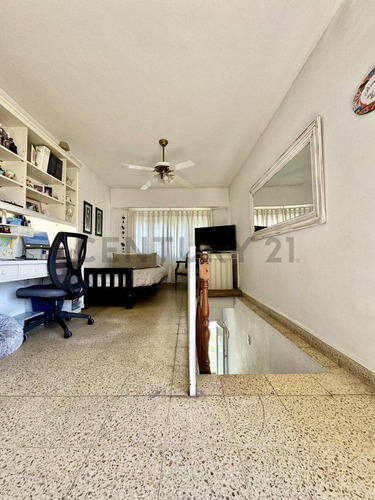 Venta De 2 Casa De 6 Ambientes 4 Dormitorios, Tigre Centro ...