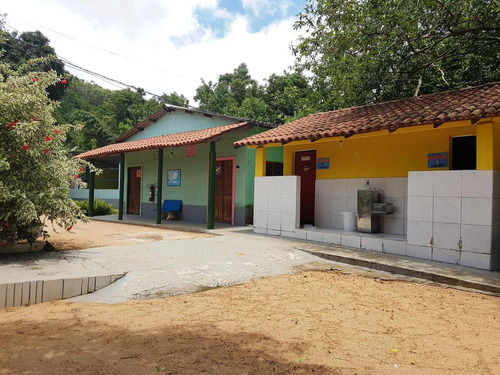 Imagem 3 de 20 de Chácara À Venda, 20.000m², Com 3 Casas Principais, Campo De Futebol, Piscinas, Salão De Jogos, Comunidade Urbana De Barro Branco, Guarapari, Es - Es - Ch0014_roma
